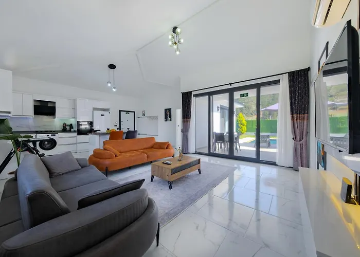 Emir 2 * Φετιγιέ